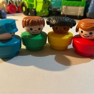 Set of 4 Chubby Little People 1990